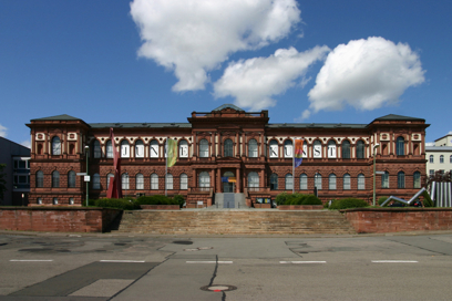 Ansicht der Hauptfassade. Foto: Sabrina Dohle, Lehrgebiet gta, TU Kaiserslautern (2006) 